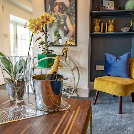 Pass The Keys Art Deco Inspired Apartment With Roof Top Views Shrewsbury Esterno foto