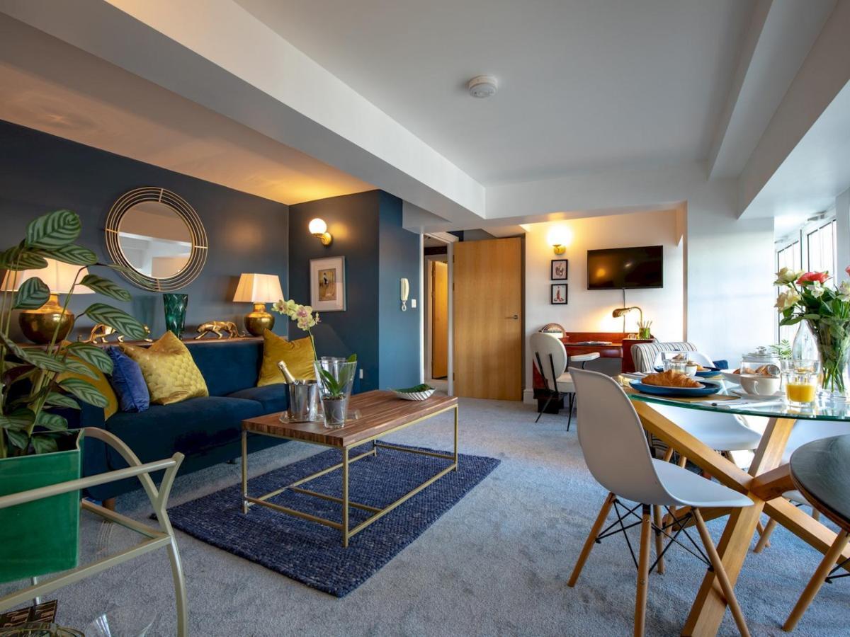 Pass The Keys Art Deco Inspired Apartment With Roof Top Views Shrewsbury Esterno foto