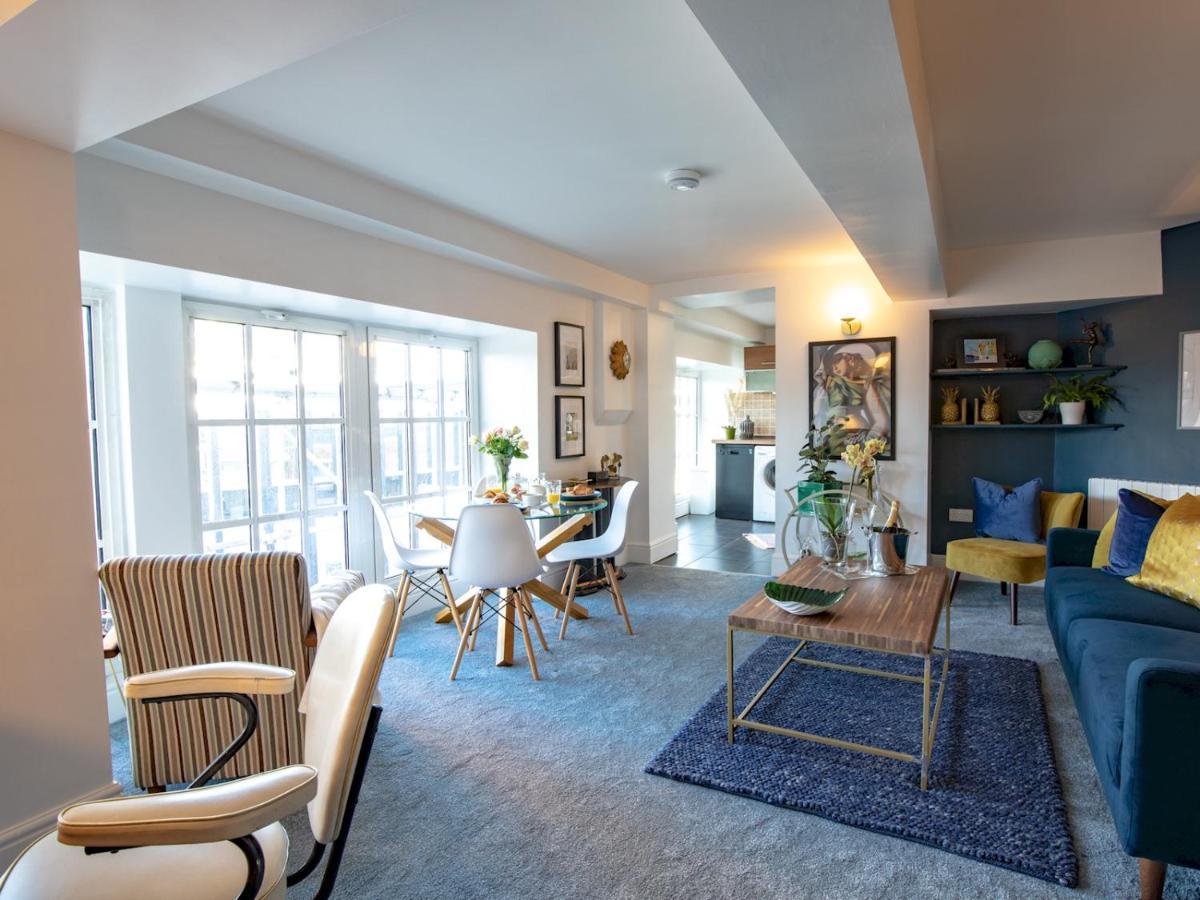 Pass The Keys Art Deco Inspired Apartment With Roof Top Views Shrewsbury Esterno foto
